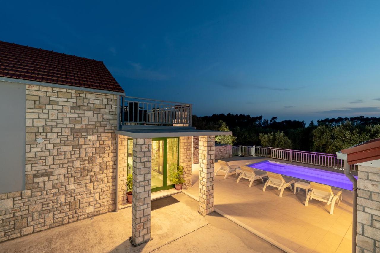 Villa Barbara - Olive Paradise, With Chlorine-Free Pool Вела-Лука Экстерьер фото