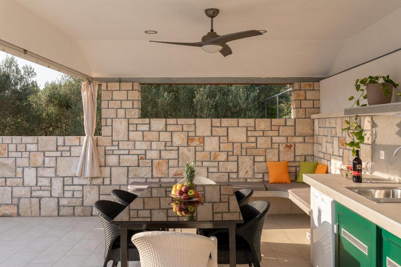 Villa Barbara - Olive Paradise, With Chlorine-Free Pool Вела-Лука Экстерьер фото